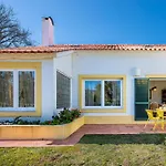 Casa vacanze Pinha Da - Beach, Pool, Surf Getaway Work And Play Colares