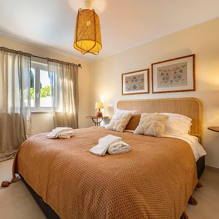 Pinha Da - Beach, Pool, Surf Getaway Work And Play Ferienhaus