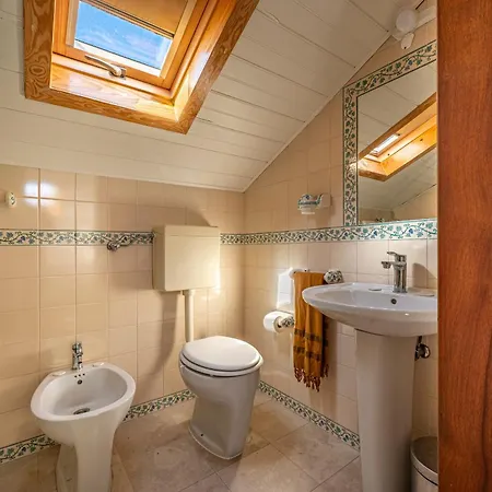 Pinha Da - Beach, Pool, Surf Getaway Work And Play Ferienhaus Colares